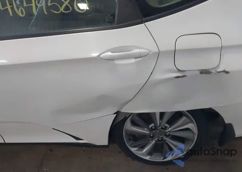 2018 Honda Clarity Plug-In Hybrid Touring из США, поврежденный, VIN JHMZC5F33JC018990